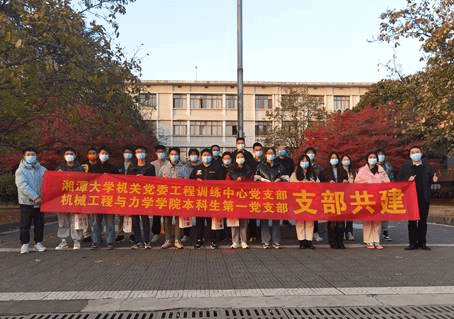 说明: 0ae1b1bbf74d681a89de7ff1038c6ee