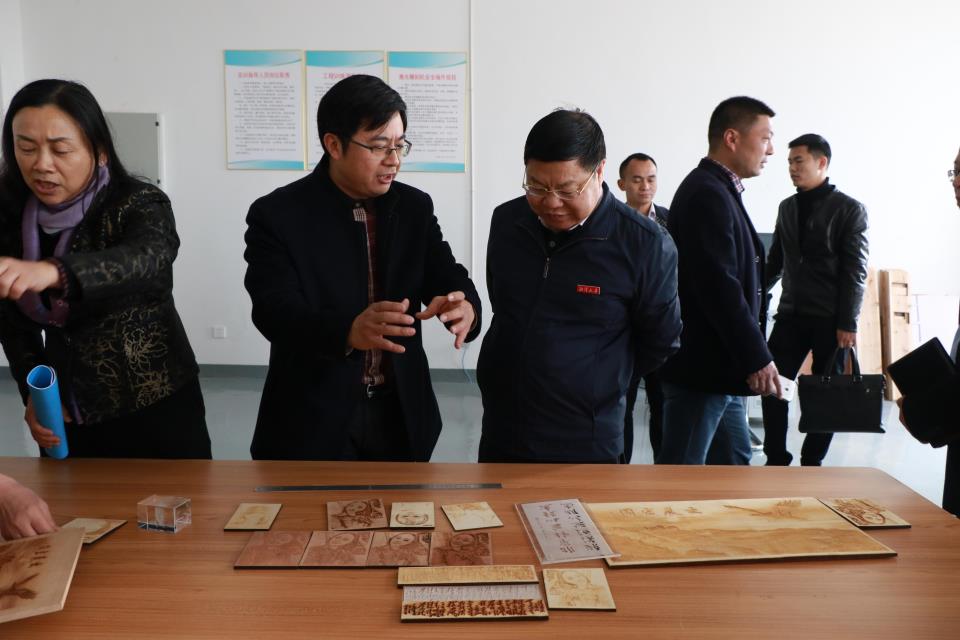 zgf_lll.jpg
