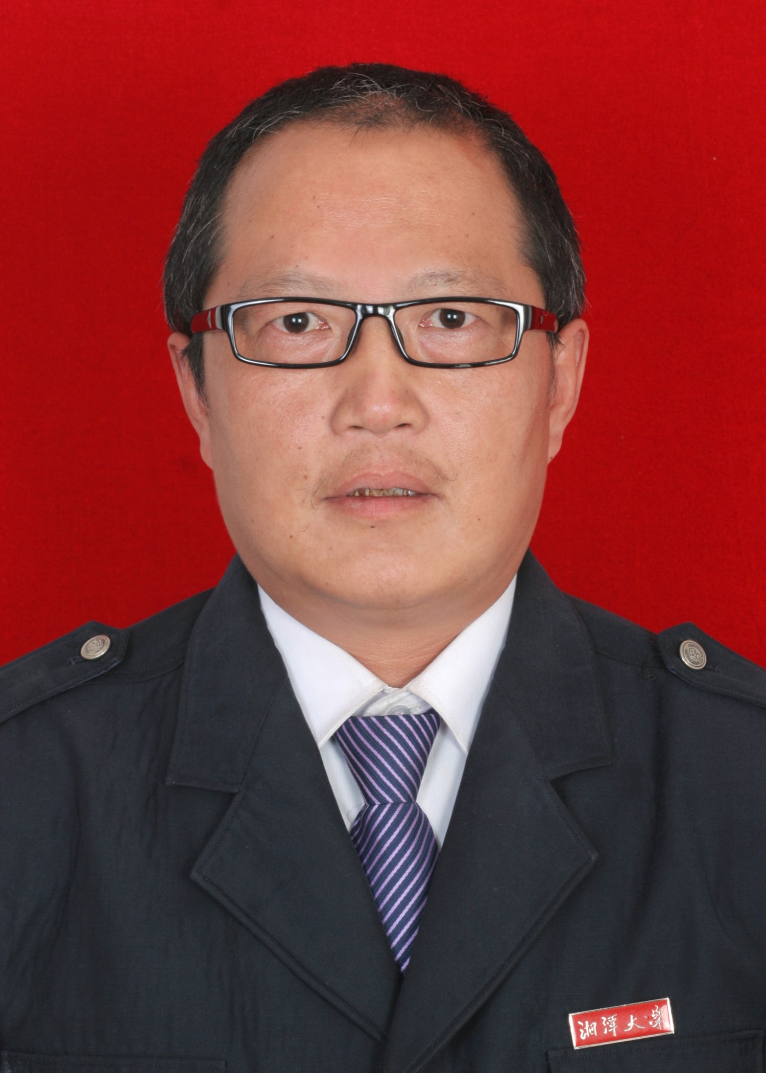 肖肖白