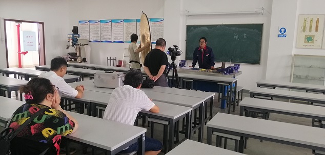 02.jpg